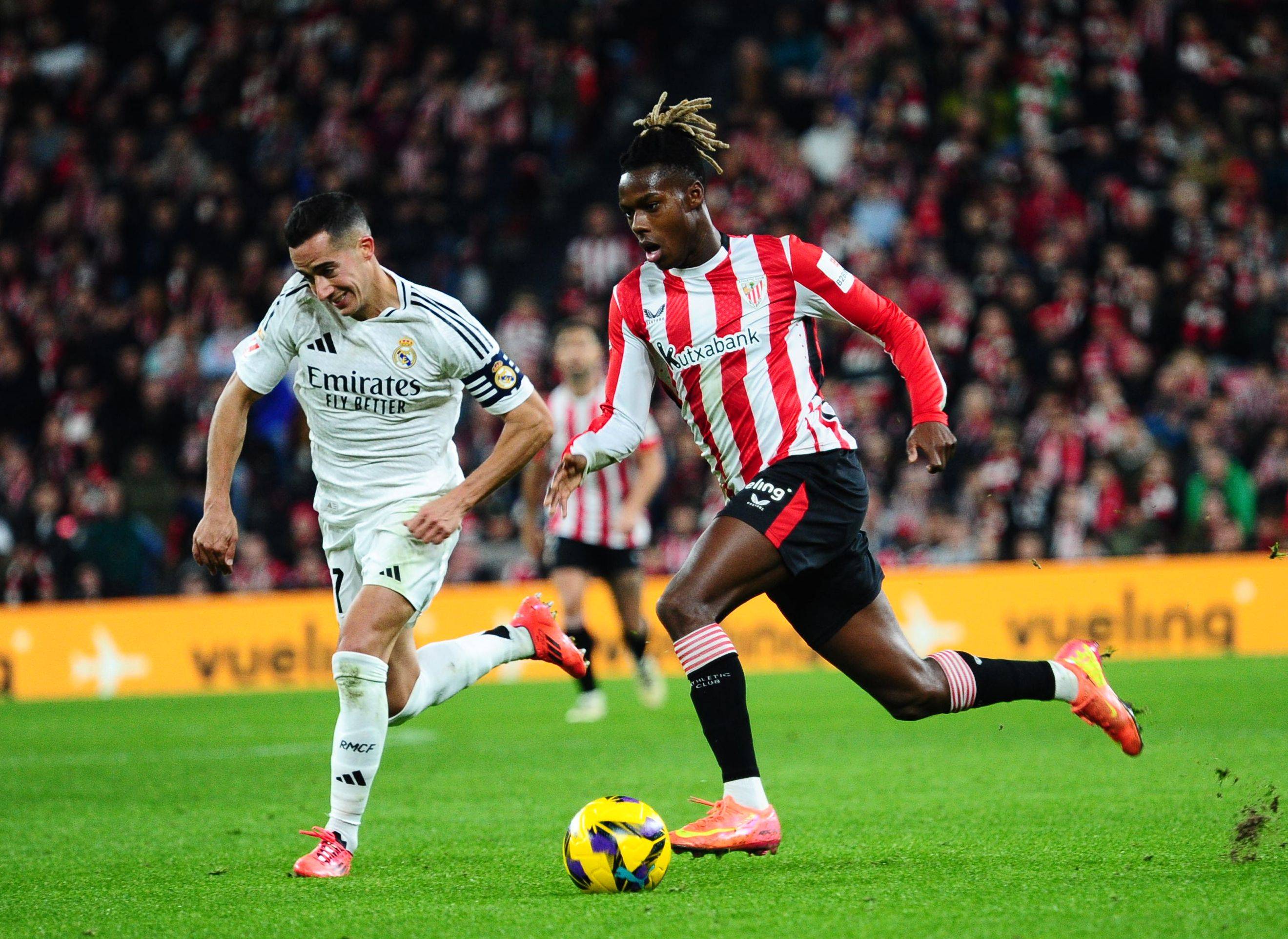 蛇精灵大战红魔鬼！意甲官方发布米兰德比预热海报