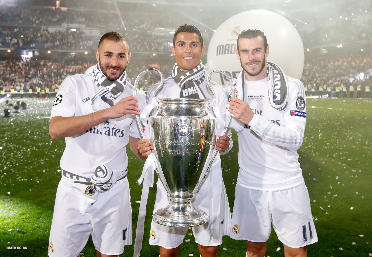 杜兰特连续得分带动全队